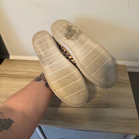 J Slides Karla Calf Hair Slip-On Sneakers Size 11 Animal Print - Picture 6 of 6